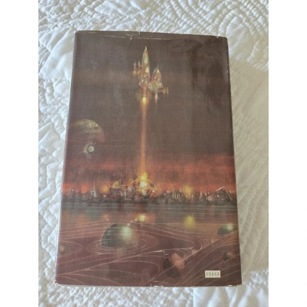 Friday by Robert A. Heinlein HCDJ  1982 Hardcover Maple-Vail Book Manufacturing